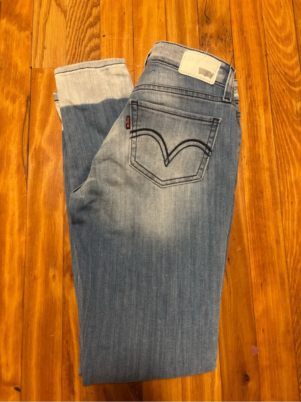 Levi's Men's Light Blue Washed Skinny Jeans